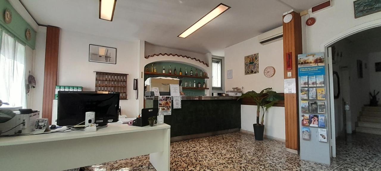 Hotel Maddalena Marina di Ravenna Eksteriør billede