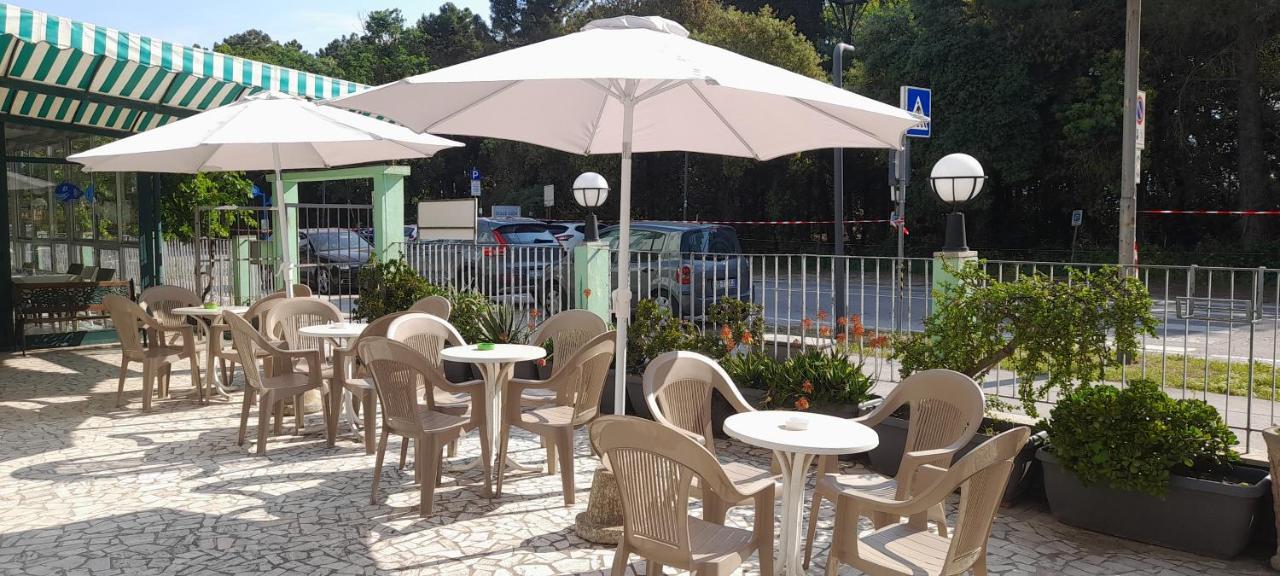 Hotel Maddalena Marina di Ravenna Eksteriør billede