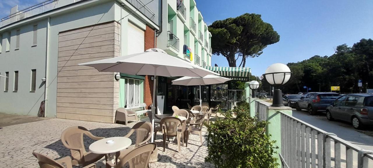 Hotel Maddalena Marina di Ravenna Eksteriør billede