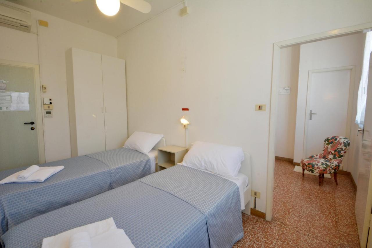 Hotel Maddalena Marina di Ravenna Eksteriør billede