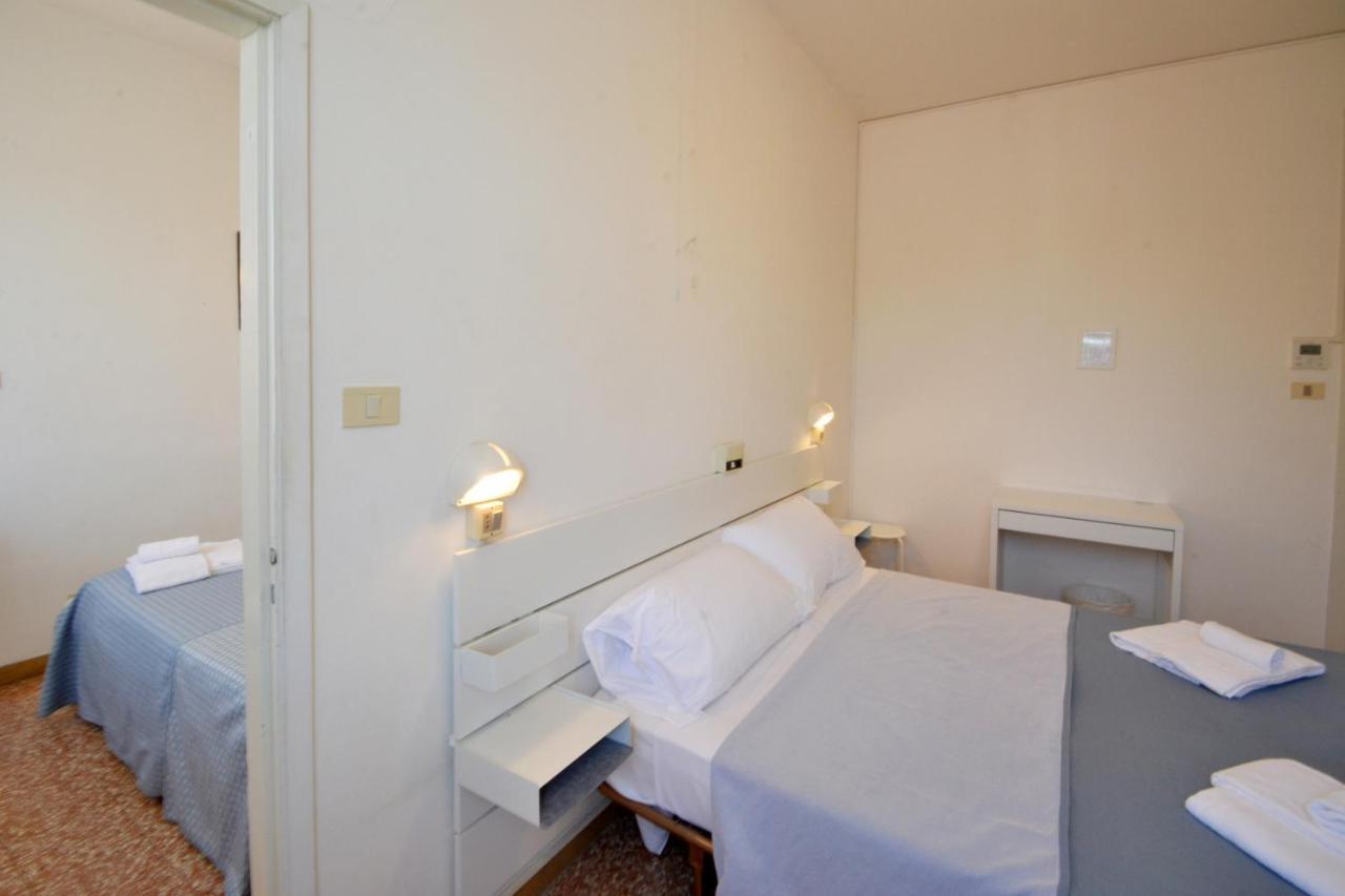 Hotel Maddalena Marina di Ravenna Eksteriør billede